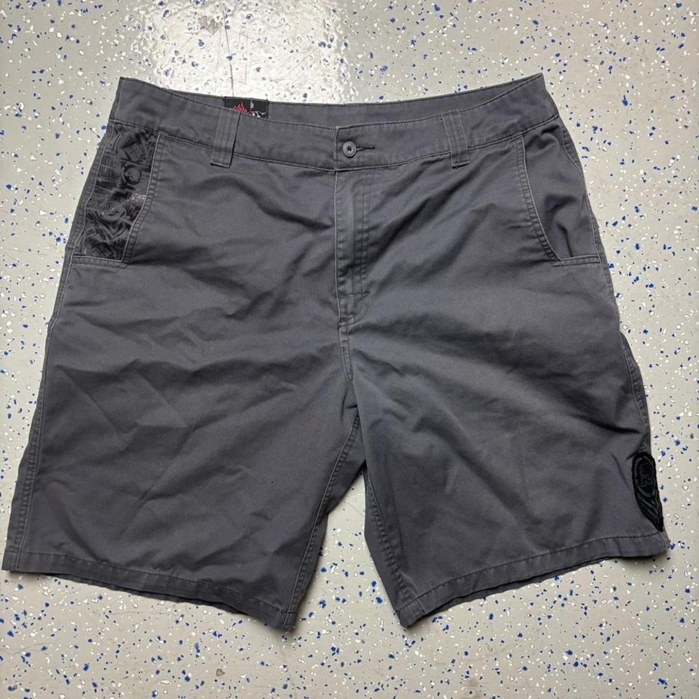 Y2K Metal Mulisha Baggy Gray Shorts Grunge Faded Mens 36 Shorts